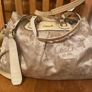 Vintage like Coach handbag. 100% authentic